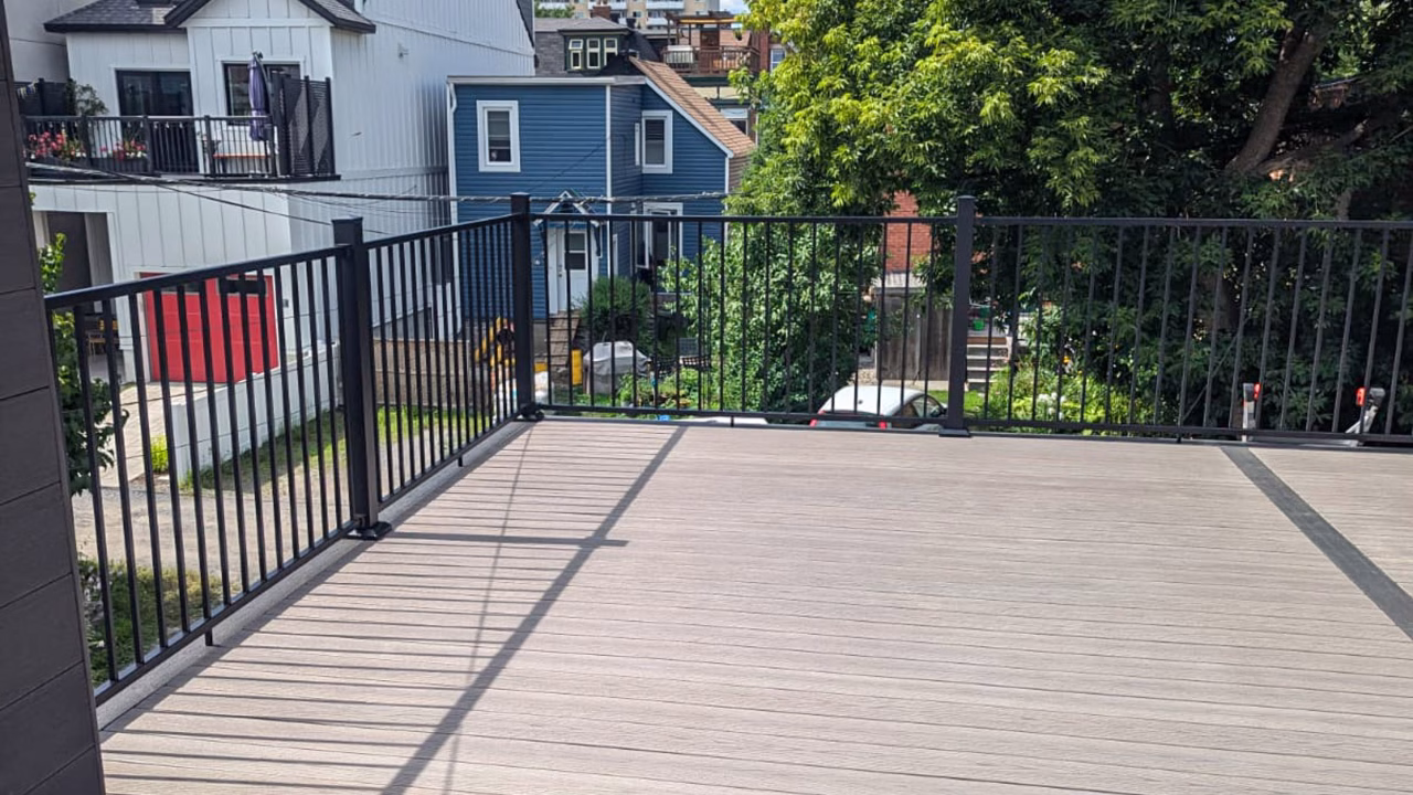 Finished rooftop deck with Fortress railing in Ottawa Golden Triangle